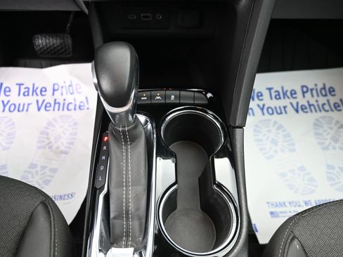 Certified 2023 Buick Encore GX Preferred w/ Cold Weather Comfort Package AWD/4WD image 19