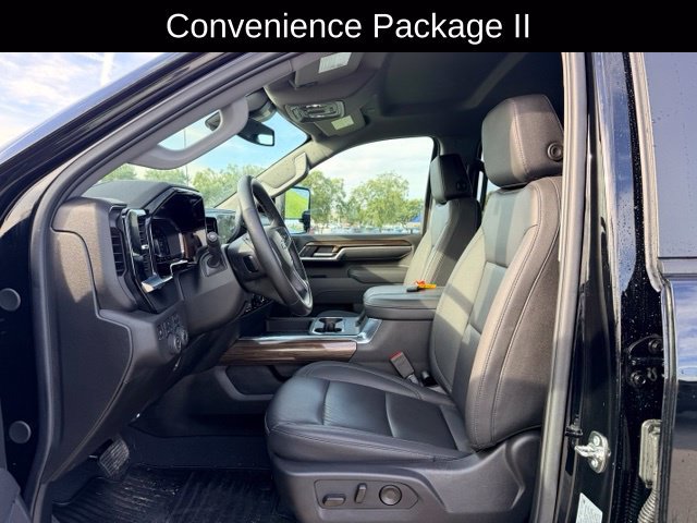 Used 2025 Chevrolet Silverado 3500 LT w/ Trail Boss Package AWD/4WD image 8