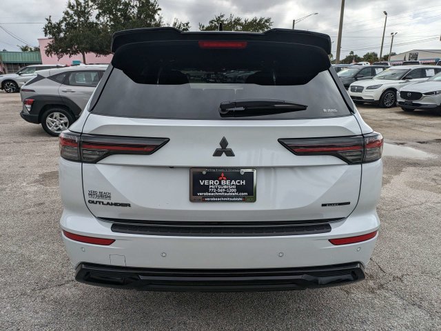 Used 2026 Mitsubishi Outlander SEL Black Edition AWD/4WD image 5
