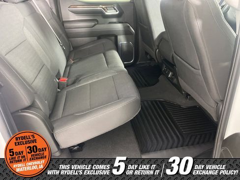 Used 2024 GMC Sierra 1500 SLE w/ Preferred Package image 16