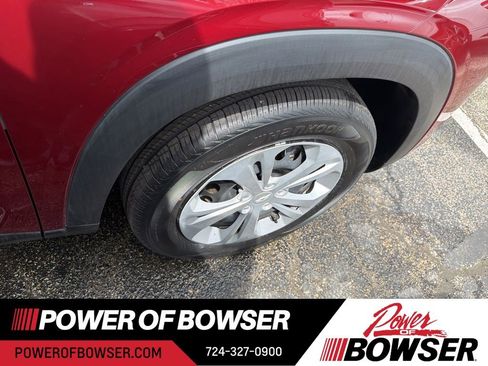 Certified 2025 Chevrolet Trax LS FWD image 5