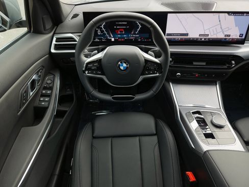 Used 2025 BMW 330i Sedan w/ Convenience Package image 22