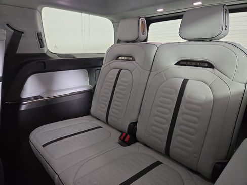 Used 2024 Rivian R1S Adventure AWD/4WD image 22