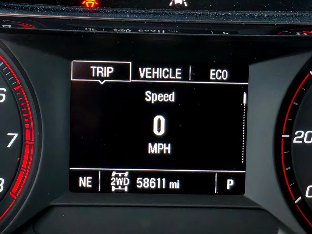Used 2023 Chevrolet TrailBlazer RS w/ Convenience Package AWD/4WD image 29