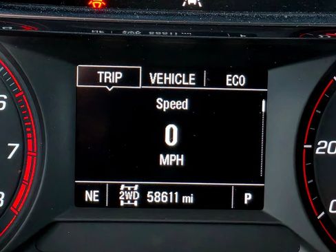 Used 2023 Chevrolet TrailBlazer RS w/ Convenience Package AWD/4WD image 29