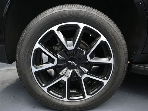 Used 2022 Chevrolet Tahoe RST w/ Sport Performance Package image 9