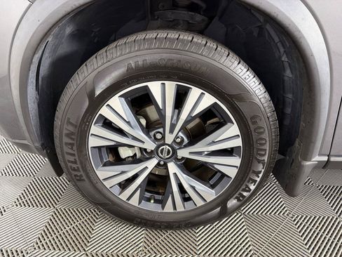Used 2021 Nissan Rogue SV FWD image 9