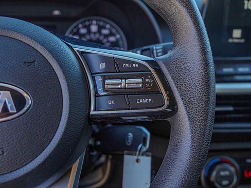 Used 2019 Kia Forte LXS image 14