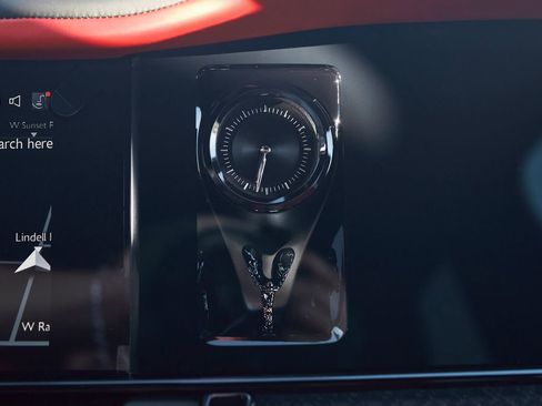 Used 2025 Rolls-Royce Cullinan Black Badge AWD/4WD image 75