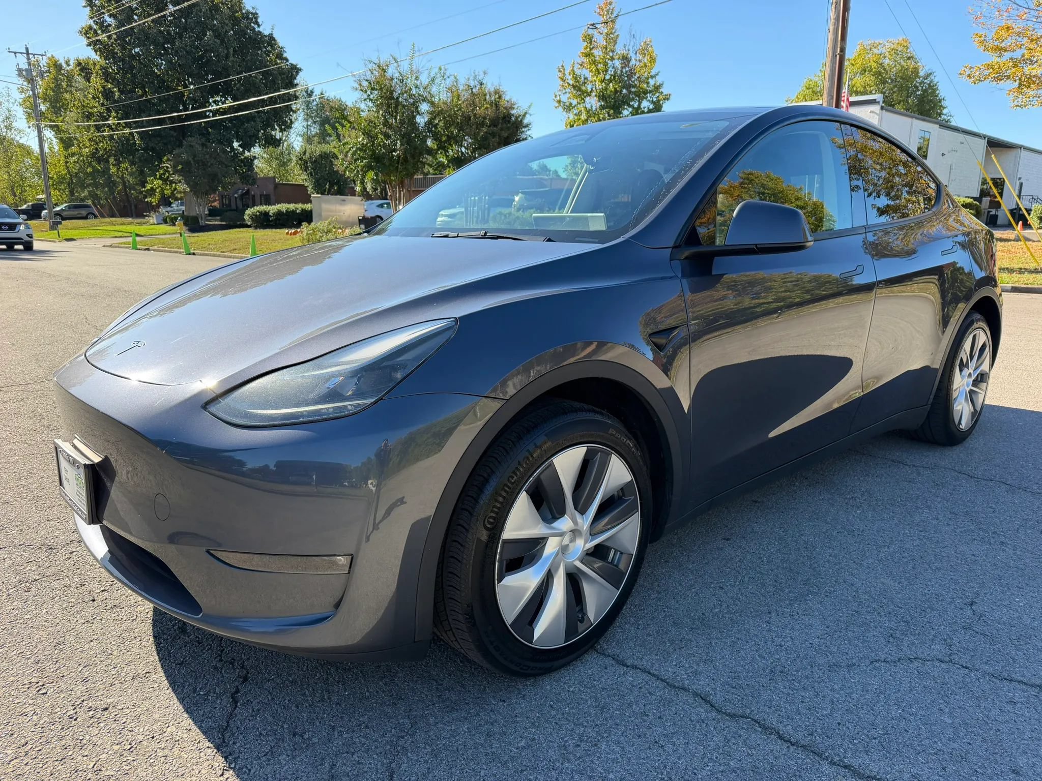 Used 2023 Tesla Model Y 2WD image 8