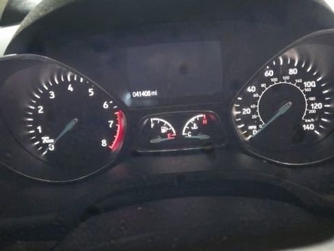 Used 2018 Ford Escape Titanium w/ Ford Safe & Smart Package image 17