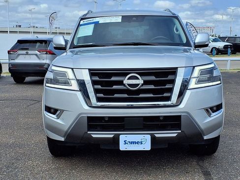Used 2022 Nissan Armada SV w/ SV Appearance Package RWD image 3