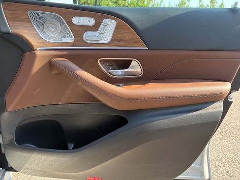 Certified 2025 Mercedes-Benz GLE 350 4MATIC image 37