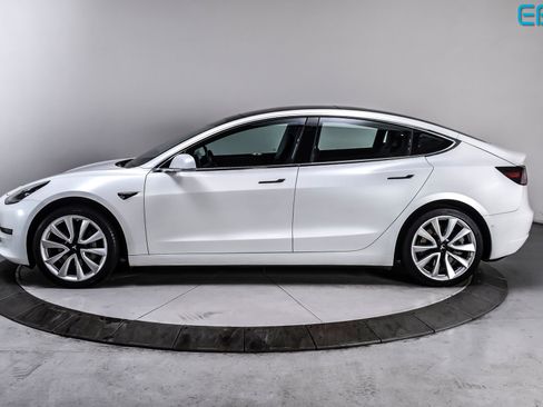 Used 2019 Tesla Model 3 Standard Range Plus image 3