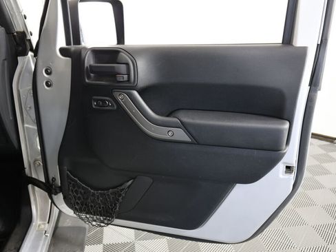 Used 2011 Jeep Wrangler Sport AWD/4WD image 17