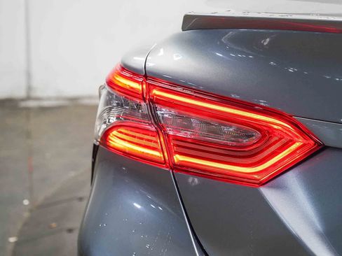 Used 2020 Toyota Camry XSE w/ Carpet Mat Package FWD image 11