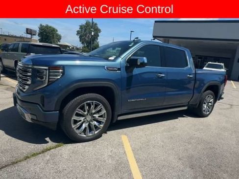 Used 2025 GMC Sierra 1500 Denali w/ Denali Reserve Package AWD/4WD image 4