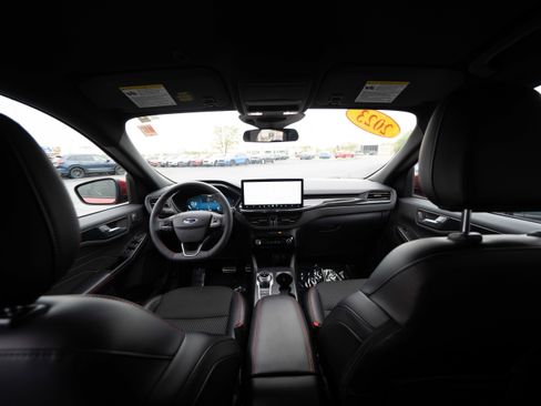 Used 2023 Ford Escape ST-Line Select w/ Tech Pack #2 AWD/4WD image 19
