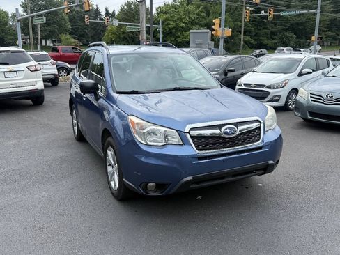 Used 2015 Subaru Forester 2.5i Limited w/ Popular Package #2 AWD/4WD image 2