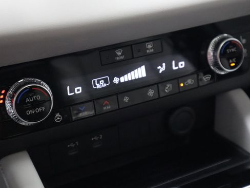 New 2025 Mitsubishi Outlander AWD image 29