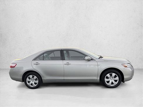 Used 2008 Toyota Camry LE image 4