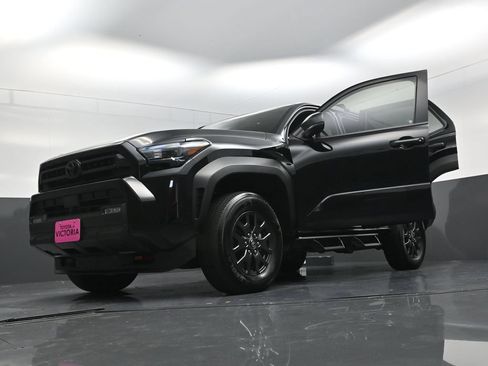 Used 2026 Toyota 4Runner SR5 AWD/4WD image 28