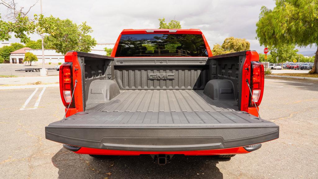 Used 2026 GMC Sierra 1500 Elevation w/ LPO, Elevation Black Package RWD image 13
