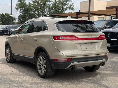 Used 2017 Lincoln MKC Select w/ Select Plus Package FWD image 5