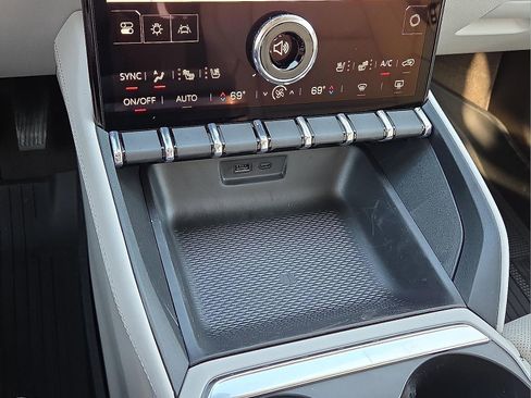 New 2026 GMC Terrain Denali w/ LPO, Floor Liner Package image 19