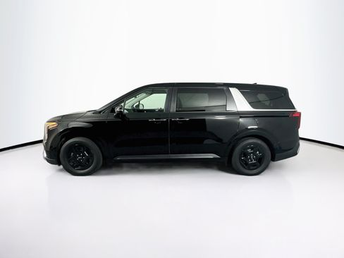 Used 2026 Kia Carnival FWD image 4