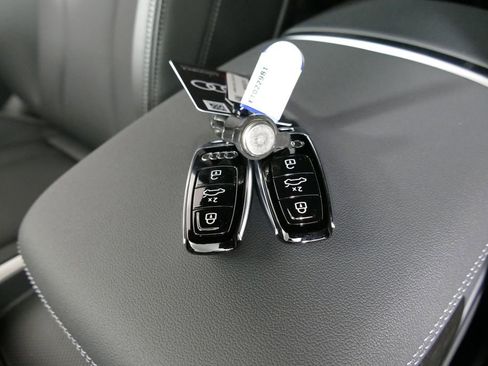 New 2026 Audi Q8 Premium Plus image 19