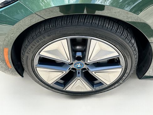 Certified 2023 BMW i4 eDrive35 RWD image 32