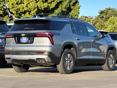 New 2026 Chevrolet Traverse LT w/ Driver Confidence Package image 6