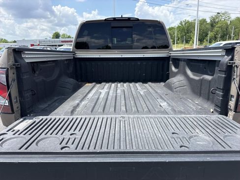 Used 2023 Nissan Titan PRO-4X w/ Pro-4x Convenience Package AWD/4WD image 26