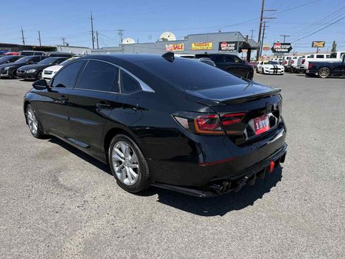 Used 2018 Honda Accord LX image 5