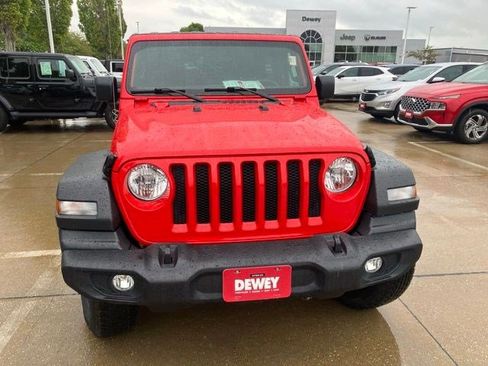 Certified 2018 Jeep Wrangler Sport AWD/4WD image 2