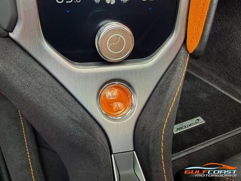 Used 2025 McLaren 750S Spider image 22