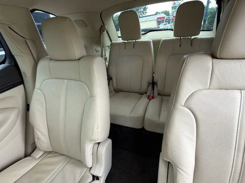 Used 2019 Lincoln MKT AWD image 51