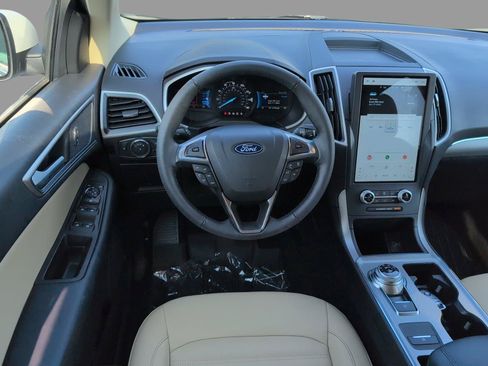 Used 2021 Ford Edge SEL w/ Convenience Package FWD image 29
