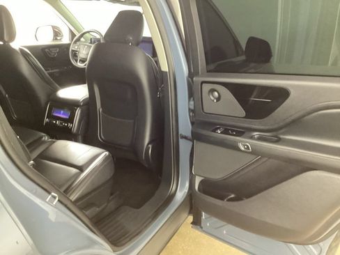 Used 2025 Lincoln Aviator Reserve w/ Illumination Package AWD/4WD image 25