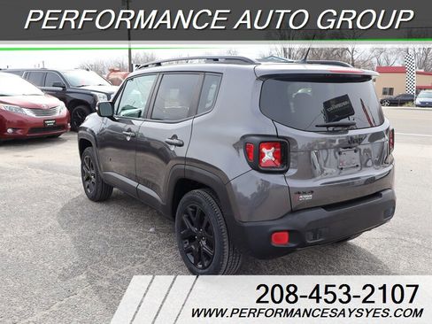 Used 2017 Jeep Renegade Altitude image 4