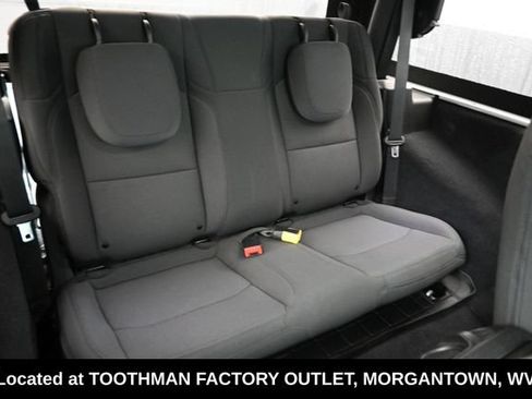 Used 2023 Jeep Wrangler Sport AWD/4WD image 10
