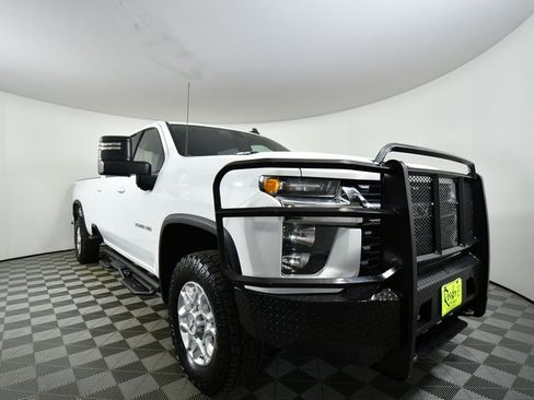 Used 2021 Chevrolet Silverado 3500 LT AWD/4WD image 8