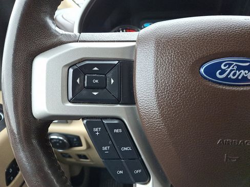 Certified 2019 Ford F150 Lariat image 21