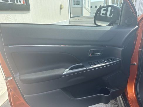 Used 2024 Mitsubishi Outlander Sport ES image 19