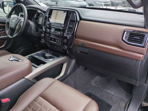 Used 2022 Nissan Titan Platinum Reserve w/ Moonroof Package image 30