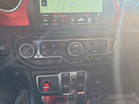 Used 2020 Jeep Gladiator Rubicon image 19