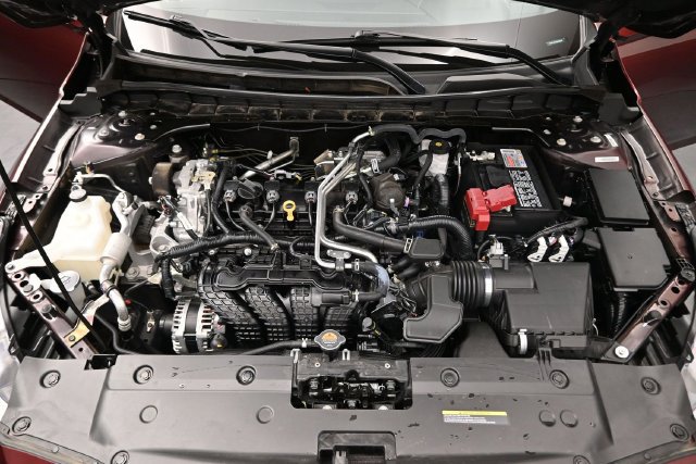 Used 2025 Nissan Altima 2.5 SV FWD image 21