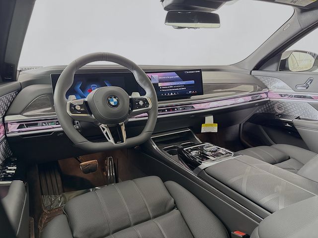 Used 2026 BMW 760i xDrive AWD/4WD image 24