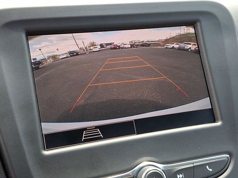 Used 2023 Chevrolet Equinox LS image 18